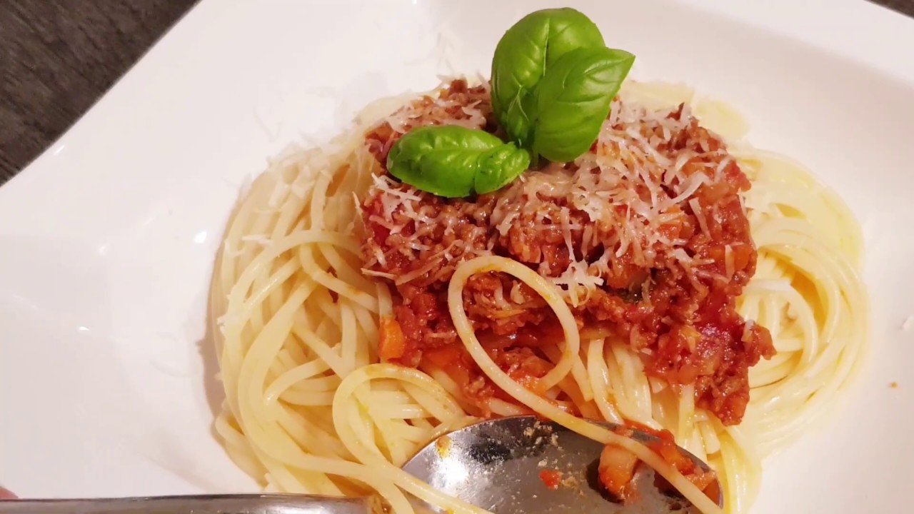Spaghetti Bolognese - YouTube