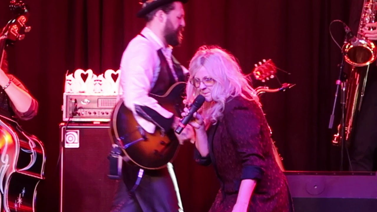 Squirrel nut zippers / Use What Mama Gave You / Coach House San Juan