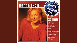 Video thumbnail of "Hanna Ekola - Tuhkan lailla"