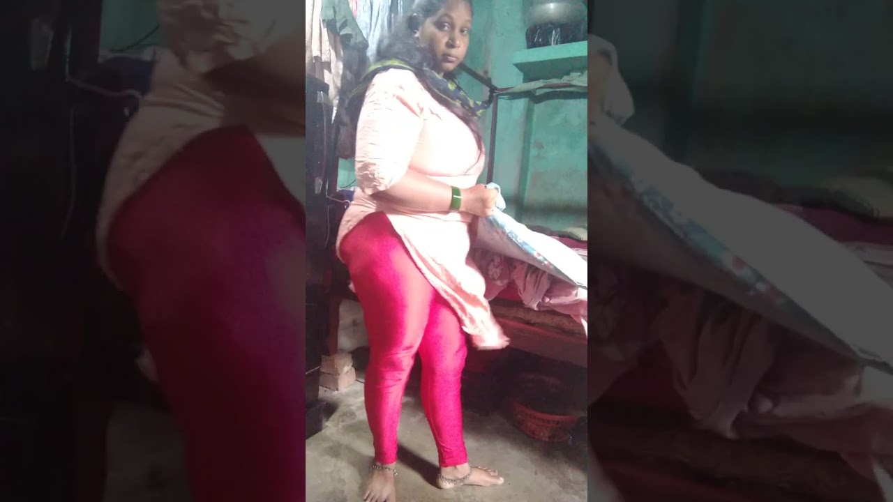 আমি বিছানা ঠিক করছিলাম