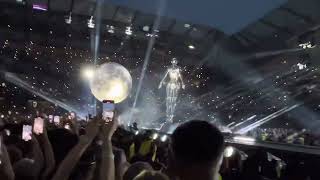 Video thumbnail of "Blinding Lights (Live) - The Weeknd @ Etihad Stadium, Manchester [10/06/23]"