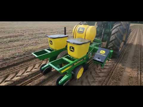 John Deere Plot Planter John Deere 3 Row Food Plot / Garden Planter