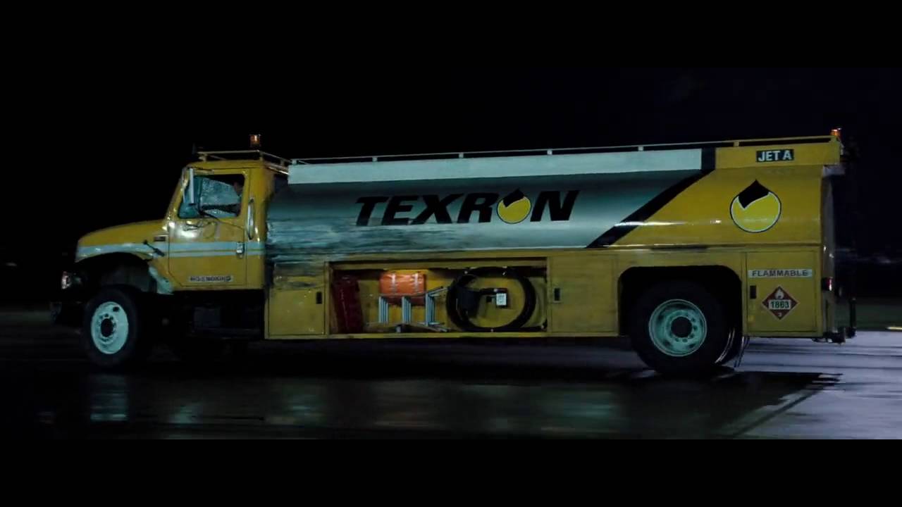 casino royale airport scene