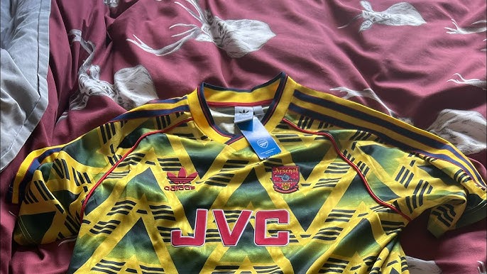 Adidas revives iconic bruised banana shirt for Arsenal away kit