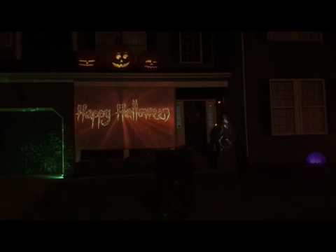 2016 Davern Halloween-Grimm Grinning Ghosts
