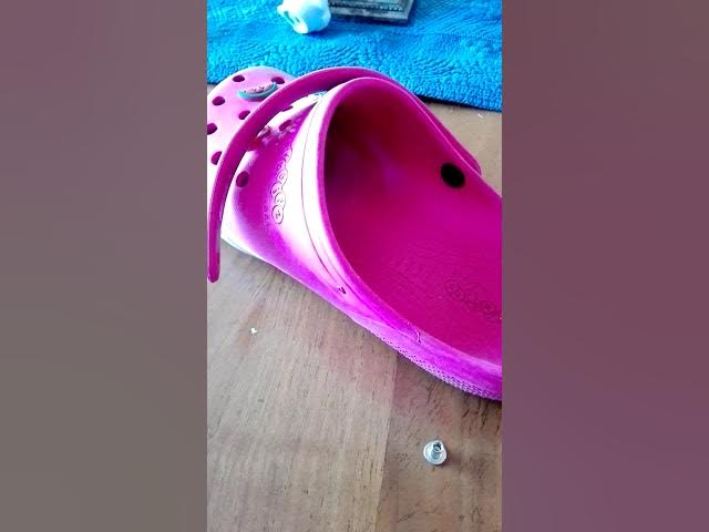 How to Remove Rivets From Crocs