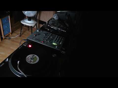 Dj Borrower - Acostumbrado a escapar de la realidad