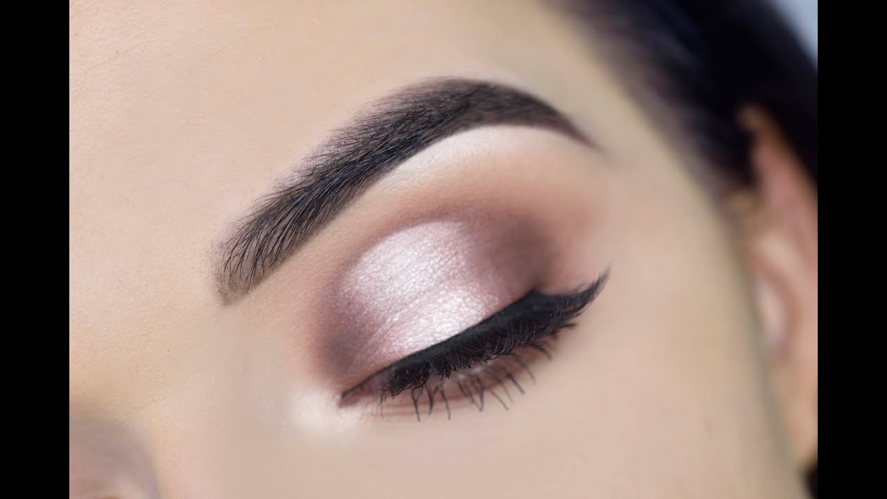 HOW TO: Cut Crease Eyeshadow for Hooded Eyes