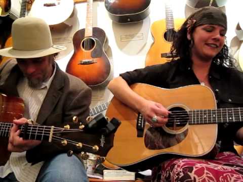 Corinne West & Kelly Joe Phelps ~ Amelia