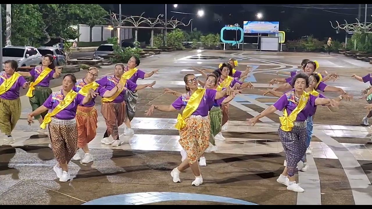 แม่ฟันเลี่ยมทอง