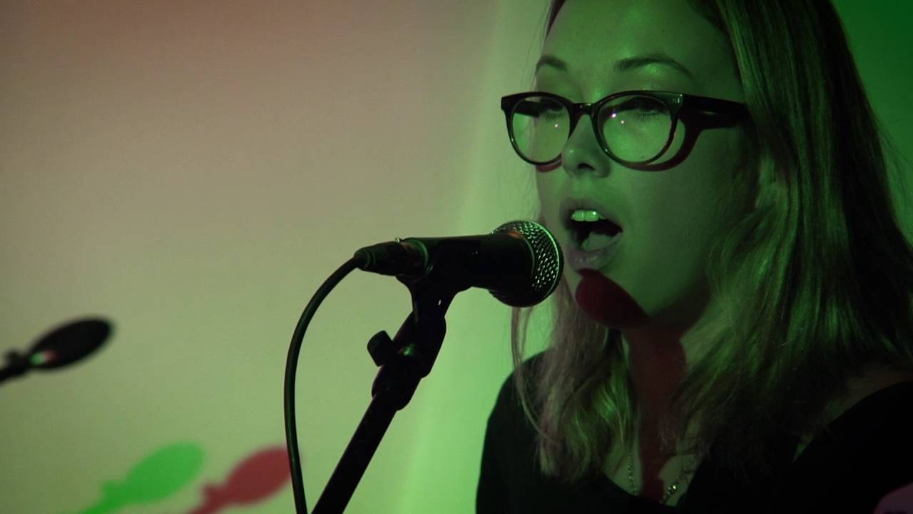 Andrew Keoghan - They Don't Want a Boyfriend (Live on PressureDrop.tv)