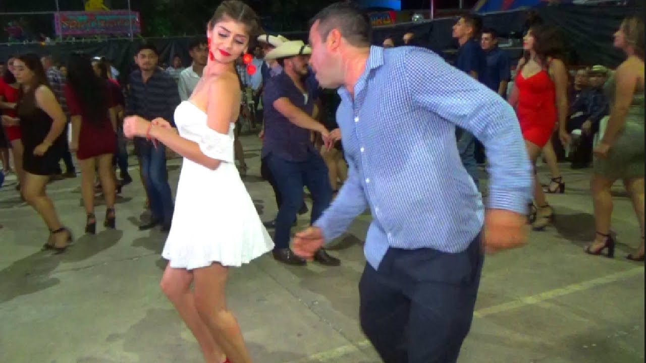 No te lo pierdas !!-El show del chavo todo terreno-Se prendio el ambiente Papa !!|Ajuchitlan