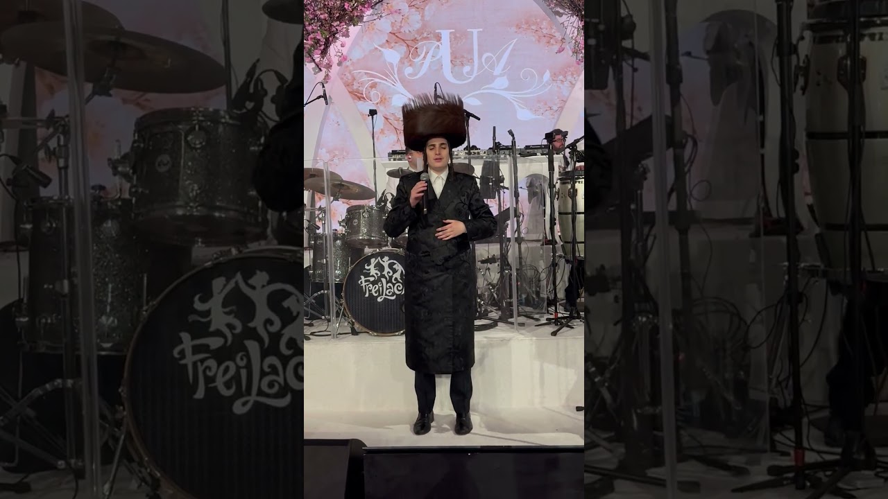 Motty Steinmetz - Shira choir - El Hanaar Hazeh