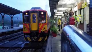 DR1000型4735次十分開車