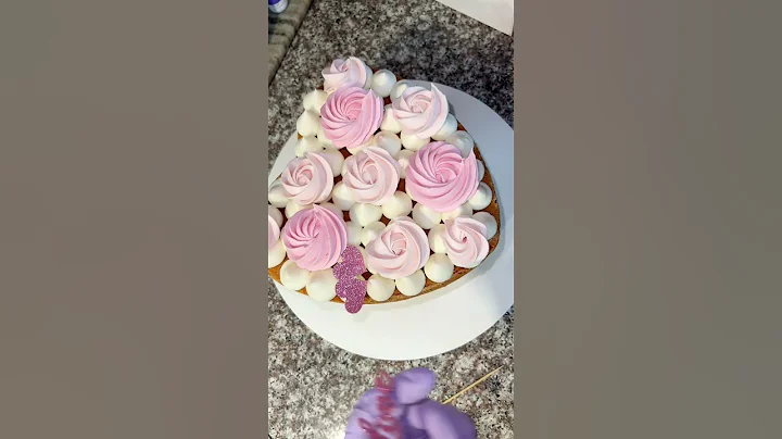 Decorate with me 😍 #valentinesday #valentine #vday #heartcakes