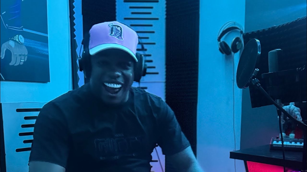 Un almacén en casa de zapatos de Álex cuca @murilloflow - YouTube