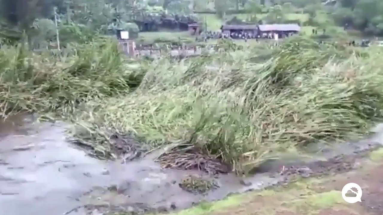 A natural sinkhole appears in Kenya YouTube
