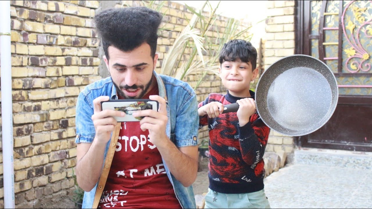 تحشيش#خباثه اخوي الصغير ضربني بطاوه الببجي_خبلته😂