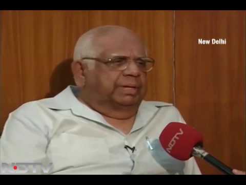 Lok Sabha Speaker Somnath Chatterjee, who was expelled from CPI(M) for refusing to quit on the nuclear deal issue, suggested that party General Secretary Prakash Karat should consider quitting the post.