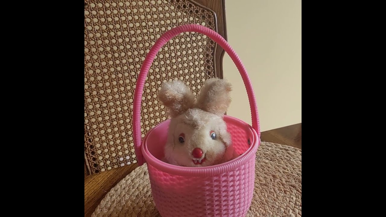 EBay Listing Mechanical Wind Up Toy Easter Bunny Js Vintage Place