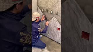 مهارات عالية لدى هذا الشخص في تركيب سيراميك الحائط/Great skills in ceramic installation