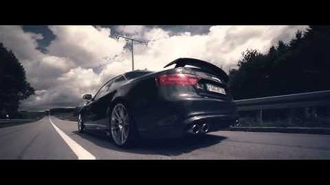 eGarage Format 67 - Girls,Cars,Symhony.