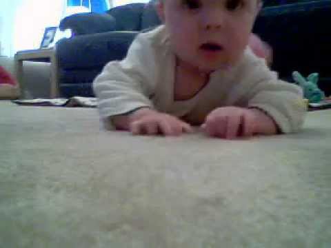 baby crawling at 4 months