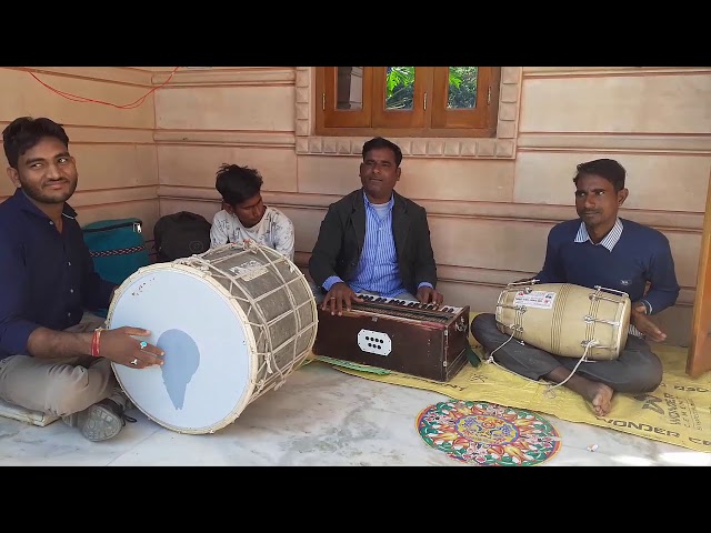 Rajasthani Marwari song || If you don't sit then the table and chair are like yours. Shyamlal Dholi Madpura class=