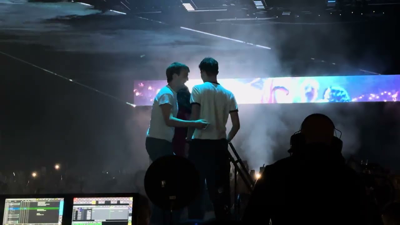 Lorde - Ribs - Live at the O2 Arena London