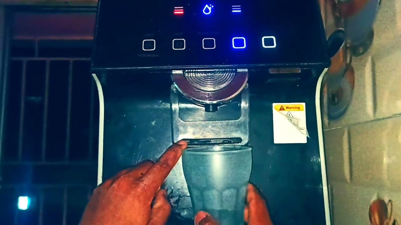 LG hot & Cold water purifier Demo & Yellow light to Blue light