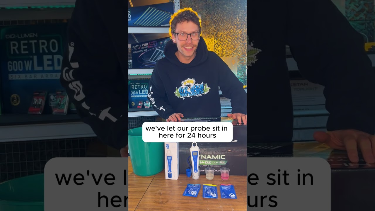 How to Calibrate a Bluelab pH Pen 🌱 (Quick Guide by The Grow Guys) 