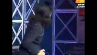 Ranggi metro polis-kristal feat joe wings