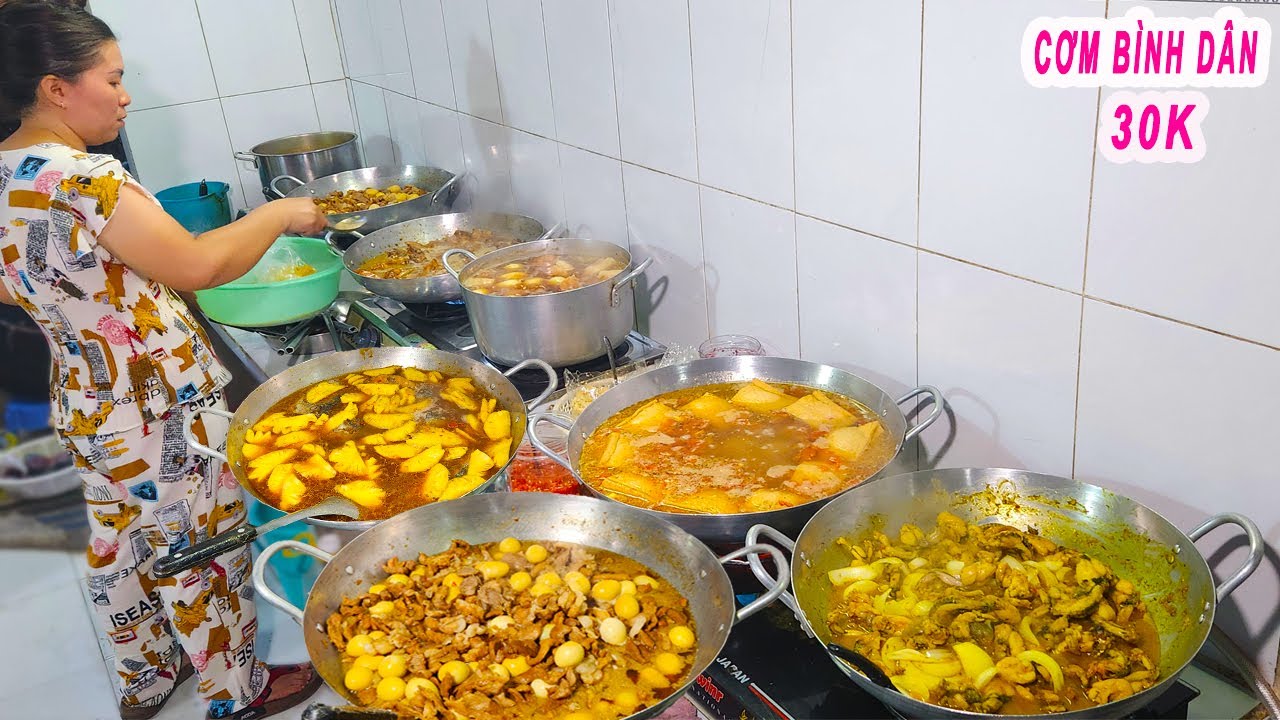 Cơm Trưa Sài Gòn 30K | Mắm Kho Cá Hú chấm rau ăn cực đỉnh