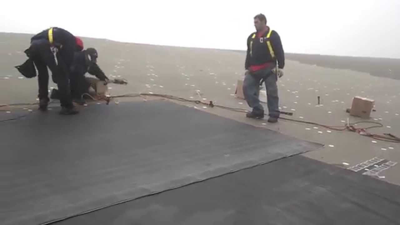 Installing a Carlisle EPDM Mechanically Fastened