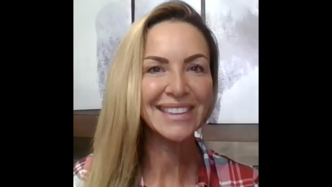 True Fans of Naked & Afraid and XL | Zoomies Ep1: Amber Hargrove