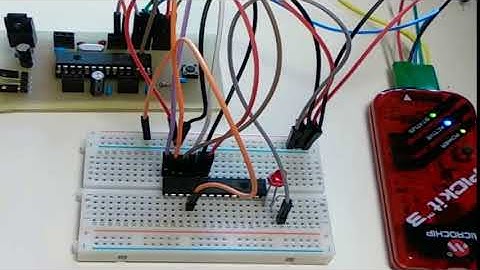 Send SPI signal between PIC32MX and MCP23S17