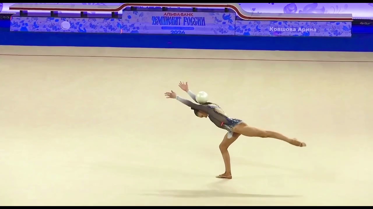 Arina Kovshova Ball 2026 🩶💍27.050