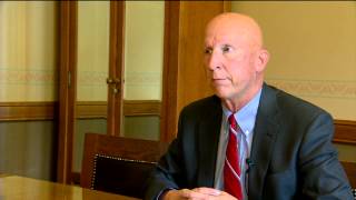 Bill would raise retirement age for state employees