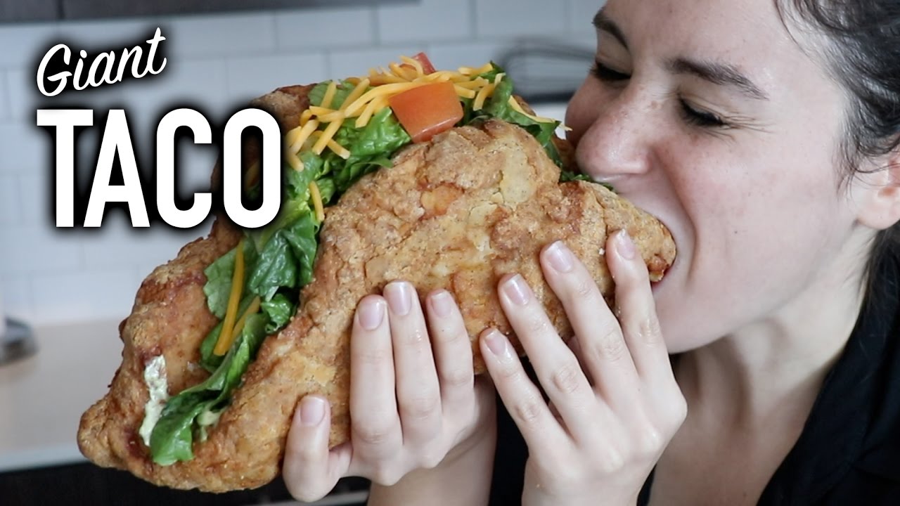 DIY GIANT NAKED CHICKEN TACO (CHALUPA) | HellthyJunkFood
