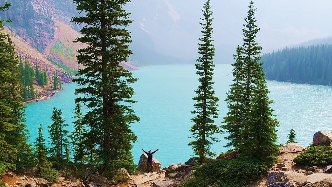 MORAINE Lake Banff Alberta Canada - Most Beautiful and Spectacular Lake in  Canada - YouTube
