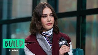 Lizzy Caplan Talks Season Two Of "Castle Rock," The Stephen King-Based Hulu Series Wealth