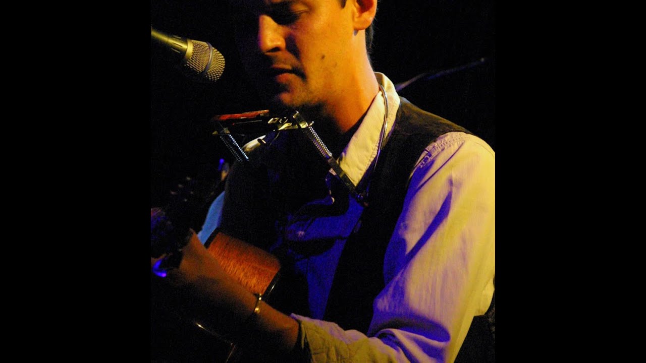 Pepe Belmonte plays 'She Says' Live @ The Green Note, Camden