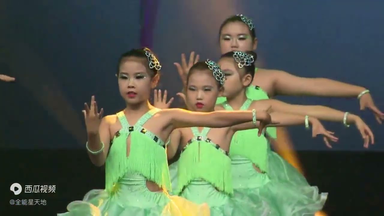 少儿拉丁舞《Saxy baby》