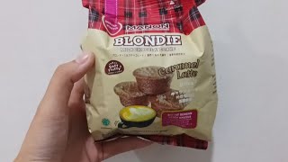 Review Manon Blonde Milk Chocolate Cake Caramel Latte