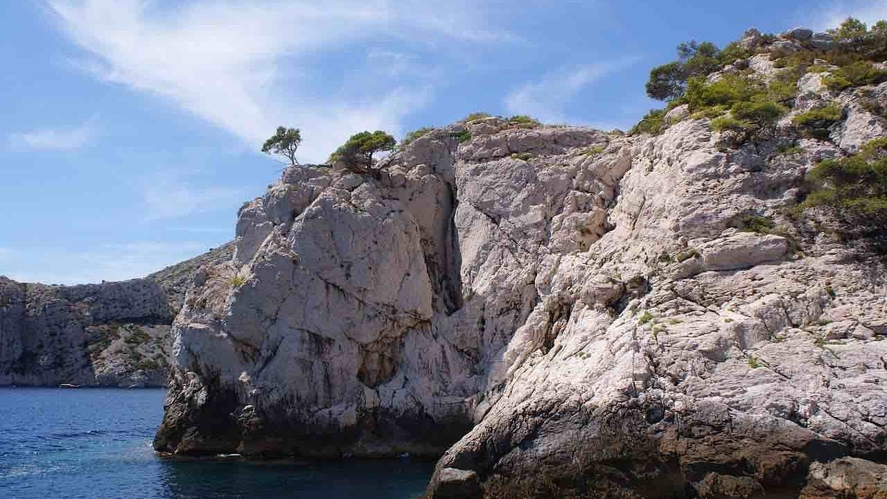 Cassis - La visite des 5 Calanques - YouTube