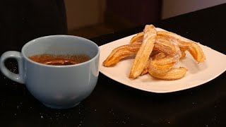 Les churros et chocolat chaud