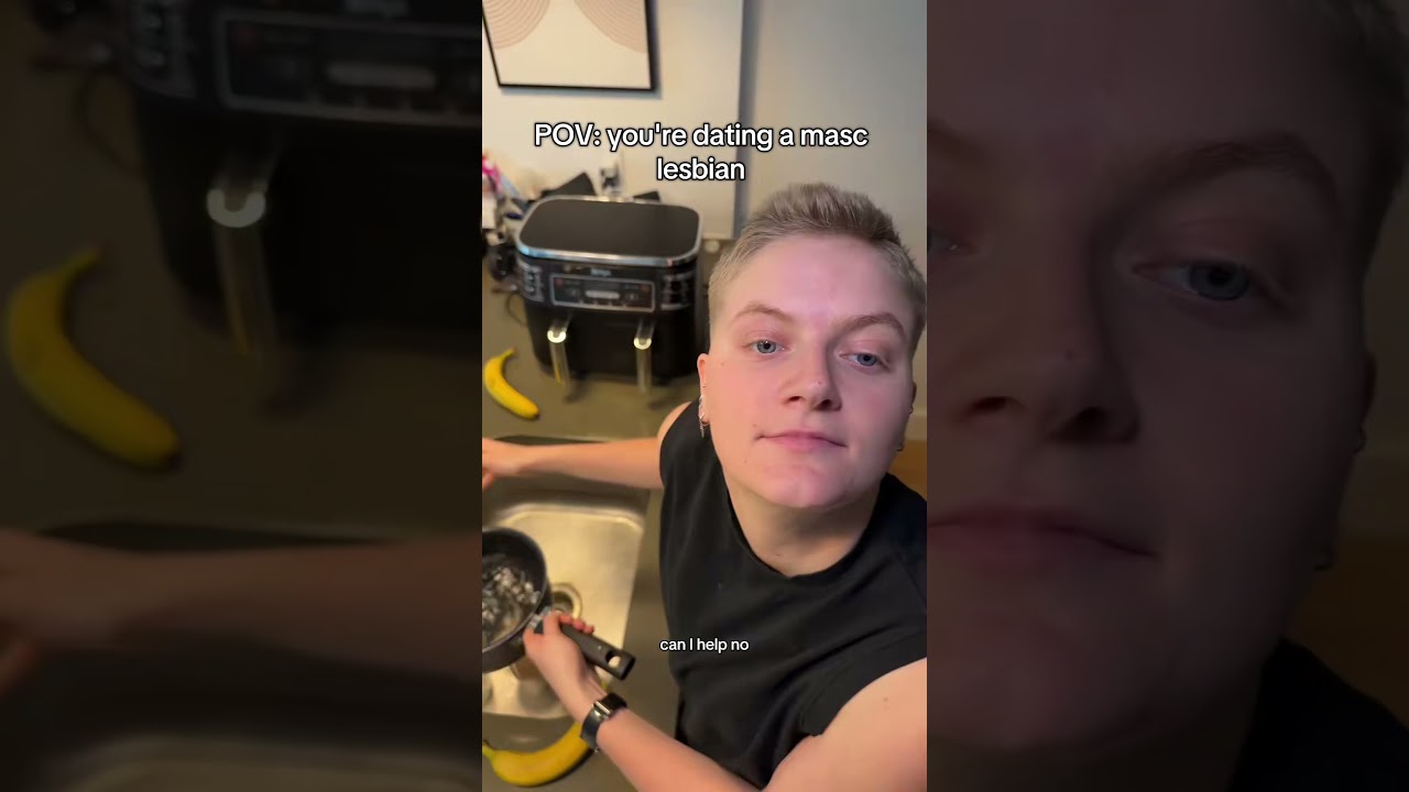 Маск-лесбиянка: слишком уверенная в себе и умопомрачительная 