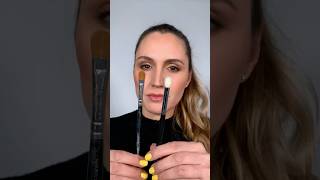 Flat Brush vs. Fluffy Brush – When to Use Each for Perfect Makeup Application!