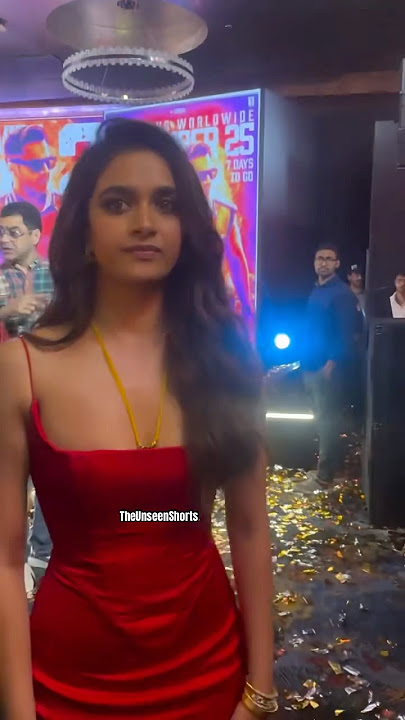 Keerthy Suresh😍first appearance in public after marriage|Paps wishing her happy married life