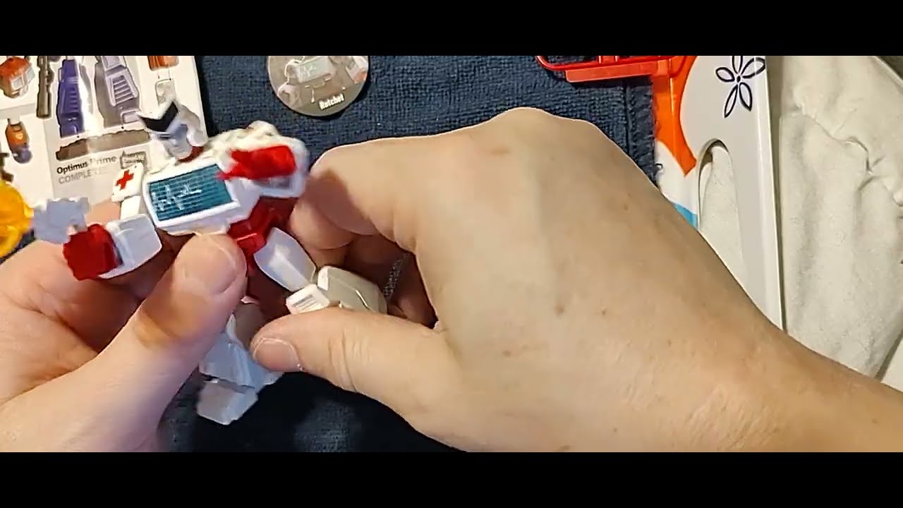 Обзор фигурки Рэтчета из серии Transformers Blockees 